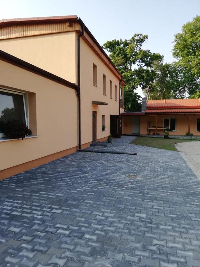 Uroczysko Olesnica Panzió Chodzież Kültér fotó